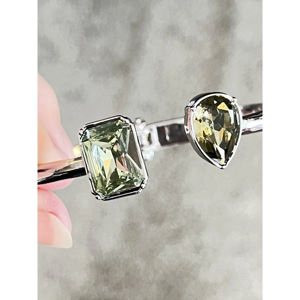 Silver‎ Toned Hinged Bracelet w/ 2 Greenish Color Settings 5